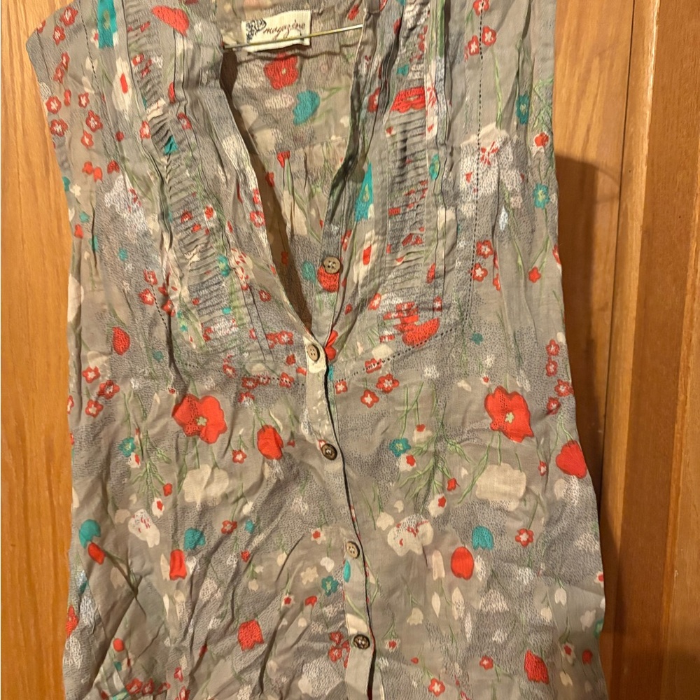 Floral Button Down Shirt - Gray and Red